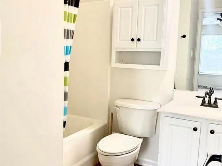 81 Catherine Ct — Photo 13