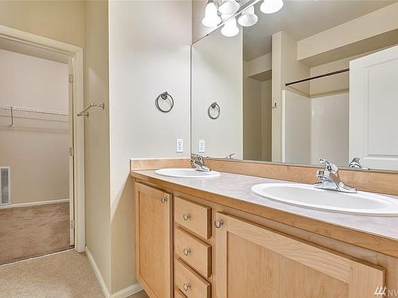 5th image of 501 225th Ln NE APT G202