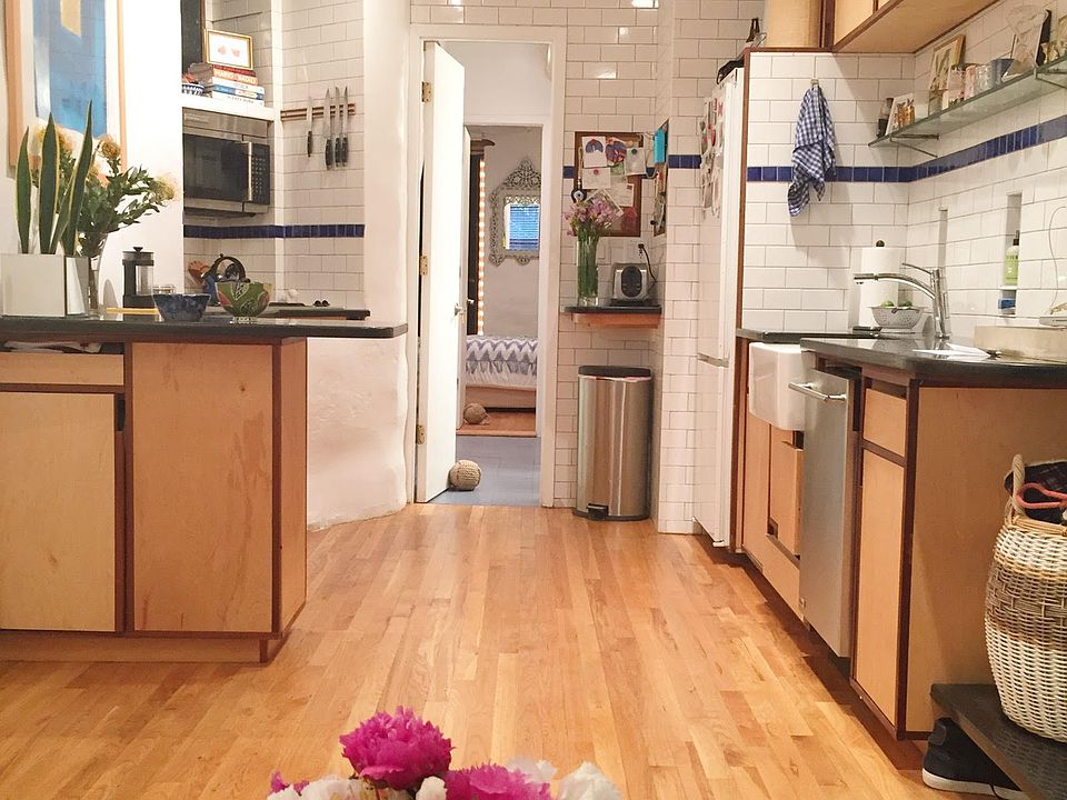 1st image of 334 W 17th St #Basement