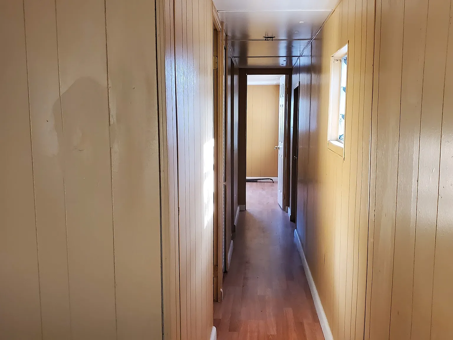 3 bed, 700 sqft, $950 — Photo 3
