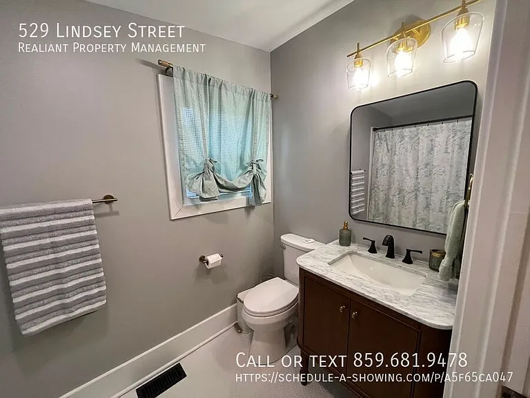 529 Lindsey St — Photo 8