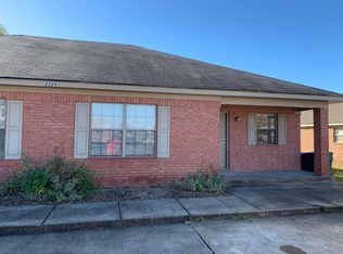 2525 Simms St APT B, Conway, AR 72034