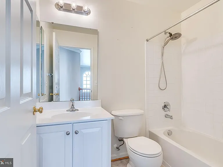 1353 N Fairfax Blvd — Photo 29