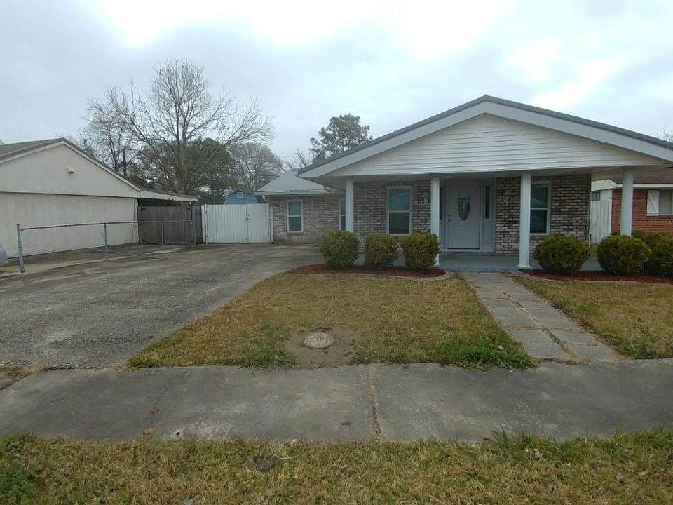 1st image of 152 Julia Dr
