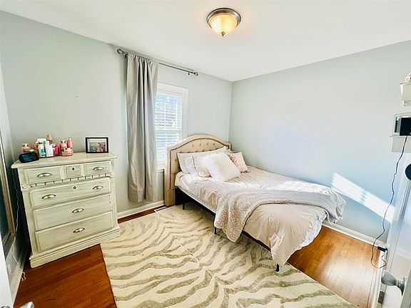 5th image of 2535 Lewis Ln