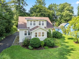 1708 Castle Gardens Rd, Vestal, NY 13850