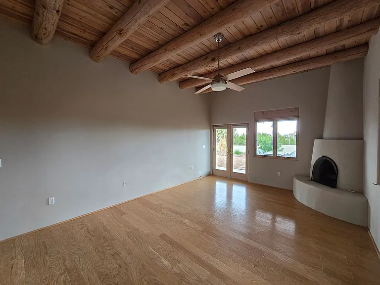4 Inez Ct — Photo 16