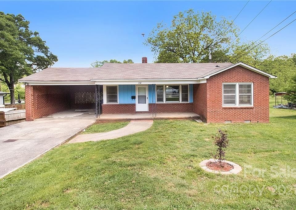 1st image of 718 Dogwood Dr