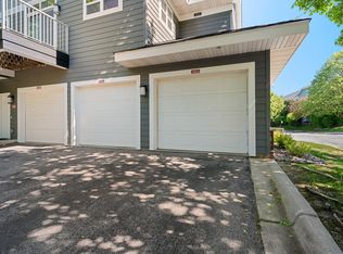 Lake Hazeltine Woods, Chaska, MN 55318