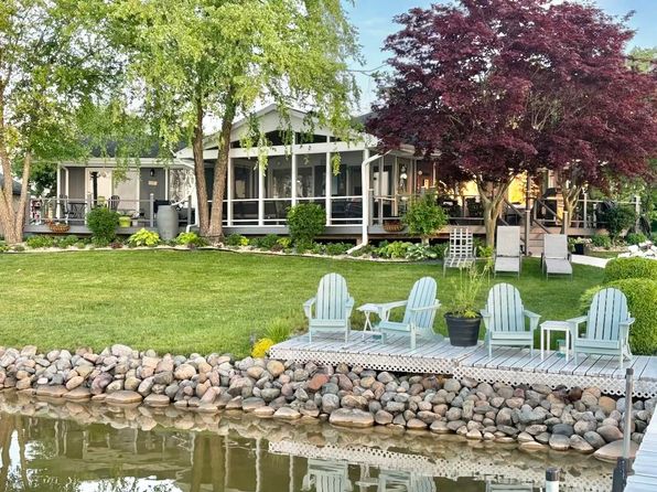 2219 Mindy Ln, Camden, MI 49232