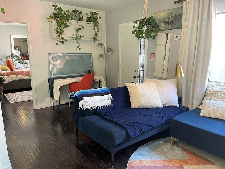 647 W Avenue 28 — Photo 4