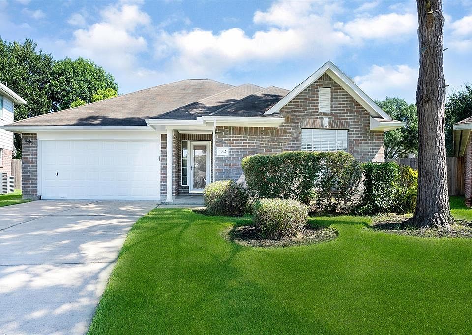 1st image of 1302 Holly Lake Ct