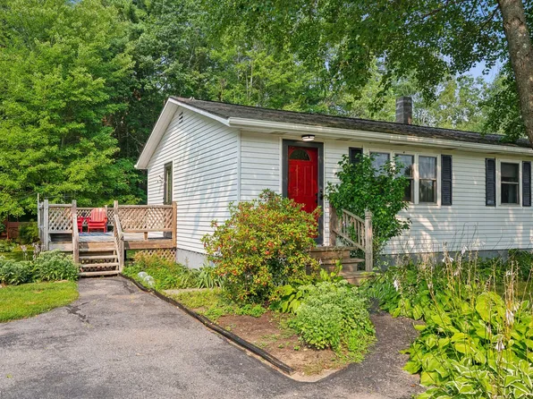 4 Whitney Street, Lisbon, ME 04250