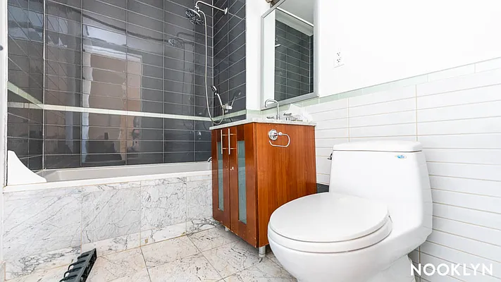 Rented by Nooklyn NYC LLC | media 32