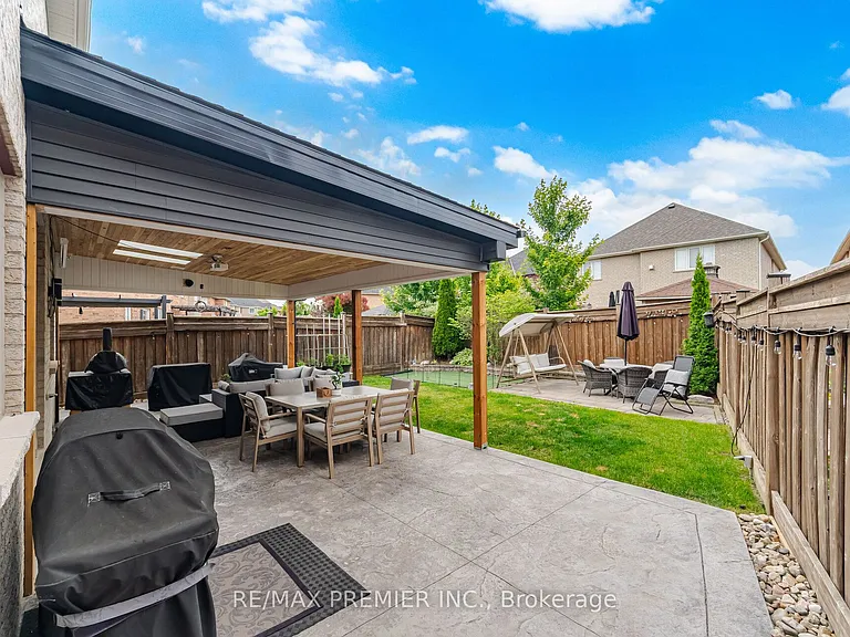 25 Andrew Hill Dr #2-& — Photo 33
