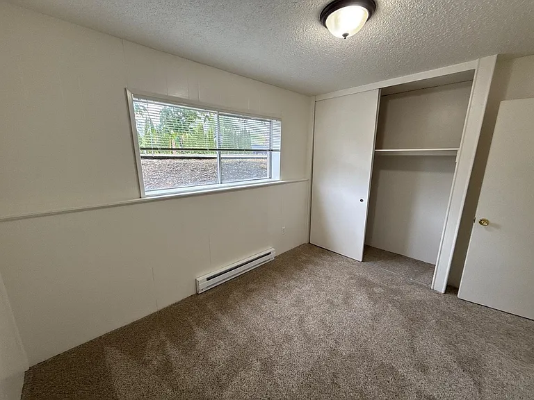 528 SW Levens St #2 — Photo 18
