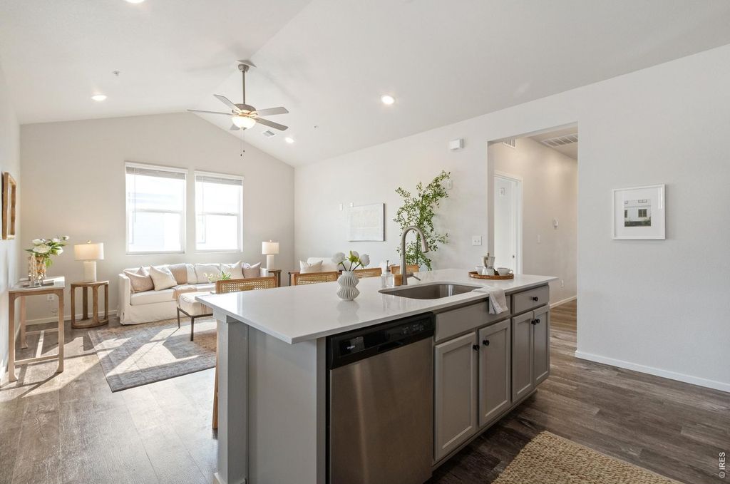 2290 Setting Sun Dr #1
