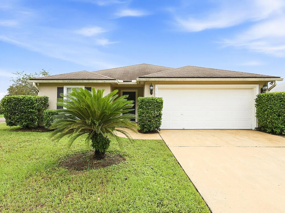 4 bed, 2.0 bath, 1788 sqft, $1,980 — Photo 1