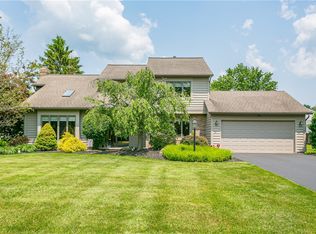 39 S Village Trl, Fairport, NY 14450