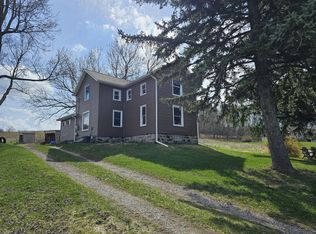 1046 E Hinchman Rd, Berrien Springs, MI 49103