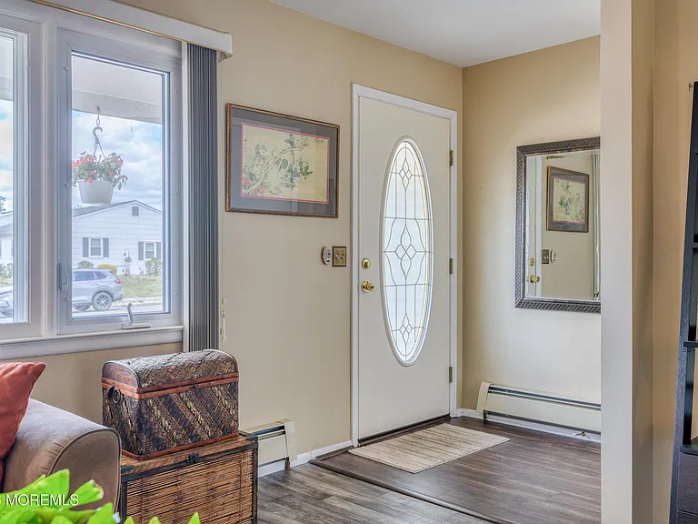 251 Westbrook Dr — Photo 8