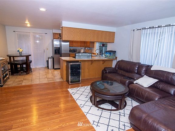 5th image of 5551 20th Ave SE