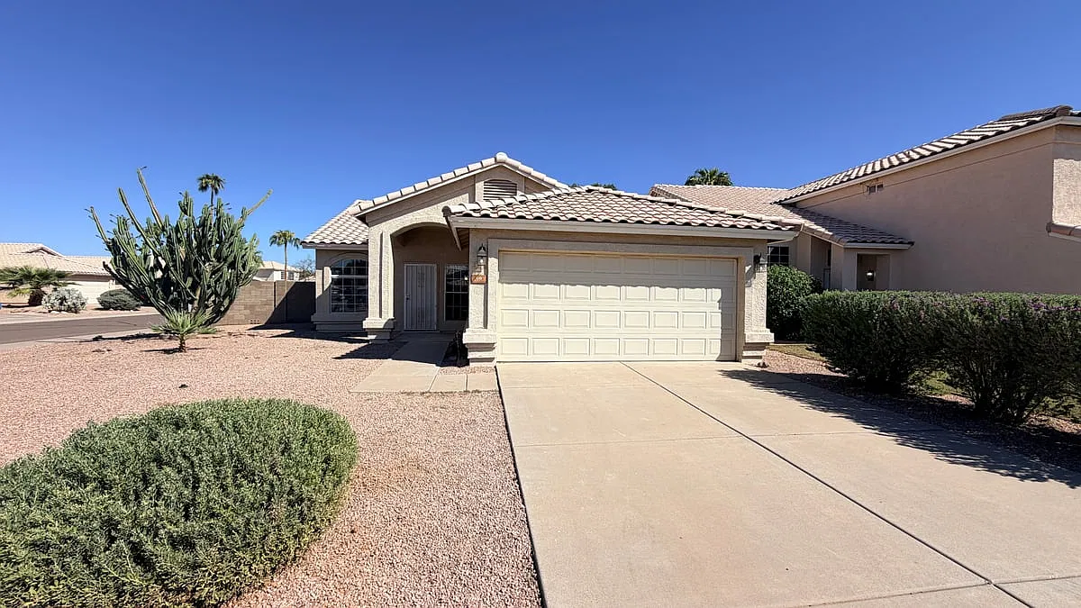39 North Pueblo Street — Photo 1