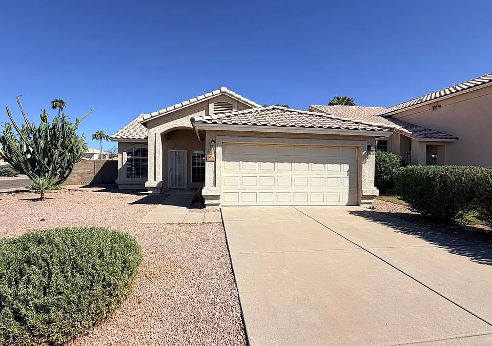 39 N Pueblo St