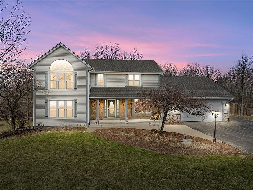 1st image of 3256 Evergreen COURT
