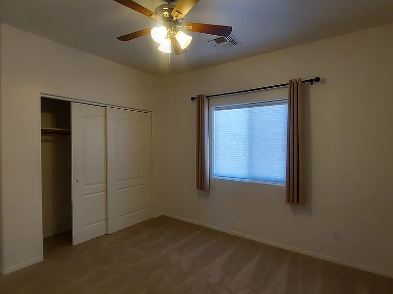 713 W Summit St — Photo 13