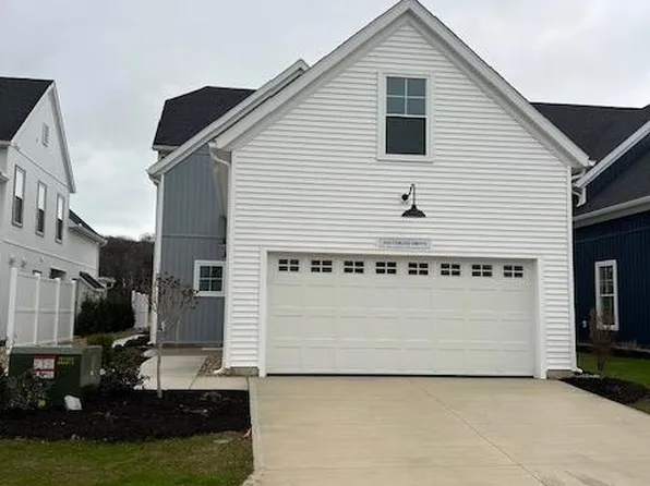 2431 Torino Dr, Pt Clinton, OH 43452