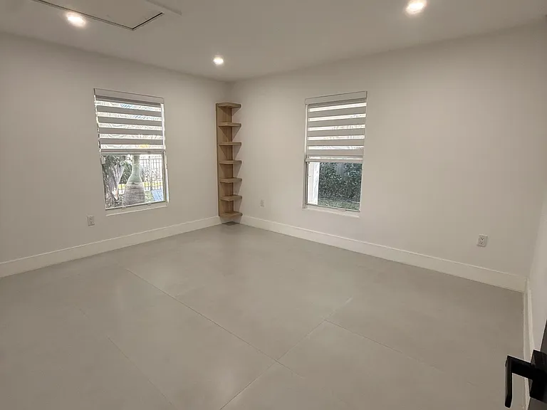 4430 NW 1st Ave — Photo 10