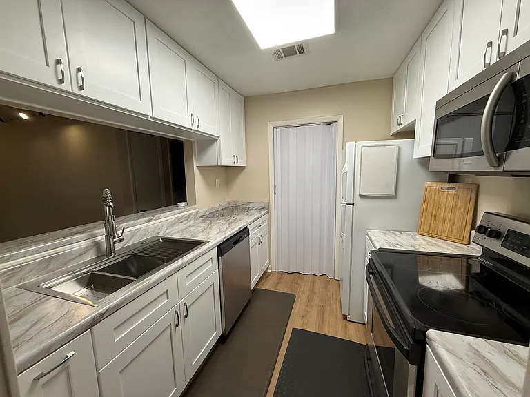 1005 McClelen Way — Photo 15