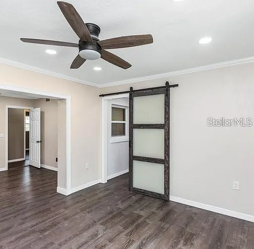 2608 Oakwood Dr — Photo 9