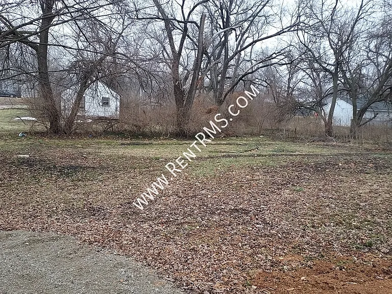 2430 SE Minnesota Ave — Photo 30