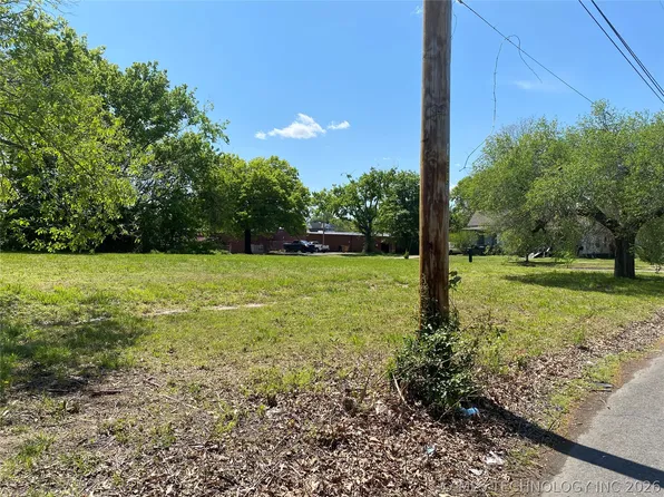 Court St, Muskogee, OK 74401