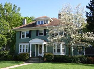 61 Berwick St, Worcester, MA 01602