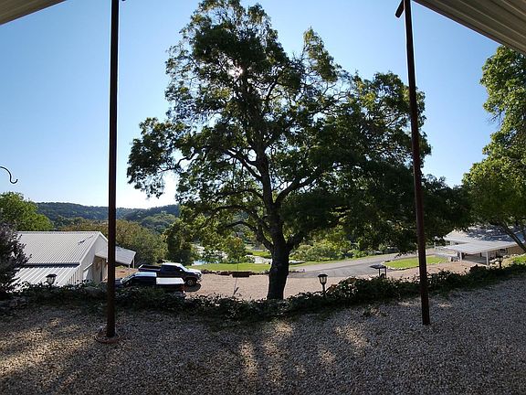 4th image of 110 Garner Dr