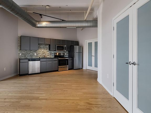 3rd image of 444 N 4th St Unit 317