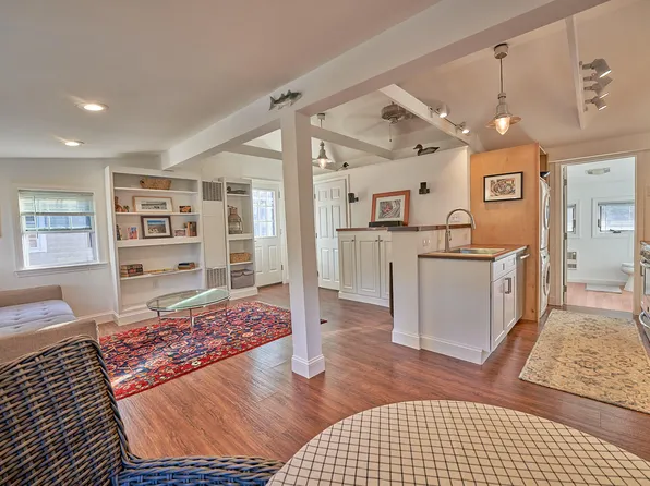 5 Gardonia Street, Wareham, MA 02571