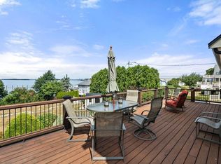 17 Halvorsen Ave, Hull, MA 02045
