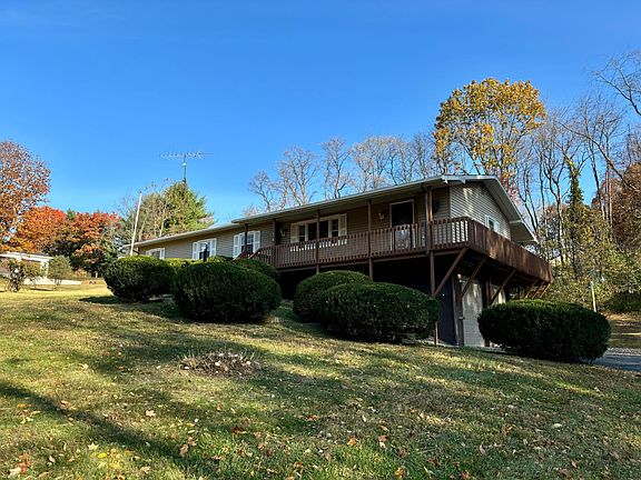3rd image of 516 Baldwin Dr