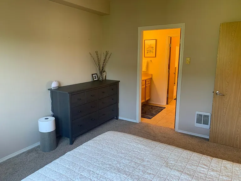 500 Darby Dr #302 — Photo 24