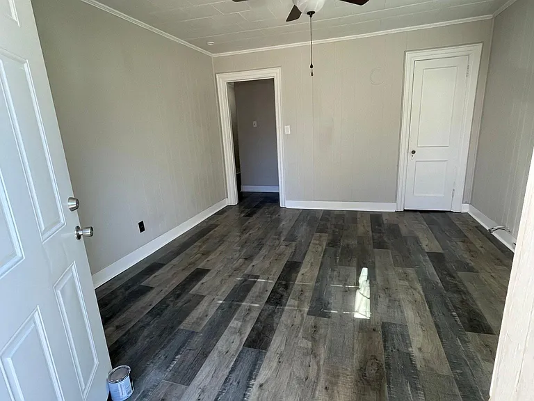 6328 Rockwell Blvd #B — Photo 3