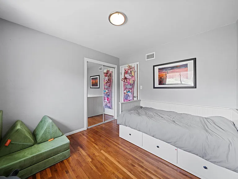 70 Leanna St — Photo 17