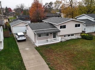 3106 Farmer Dr, Highland, IN 46322