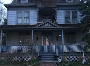 1003 W Main St, Lake Geneva, WI 53147