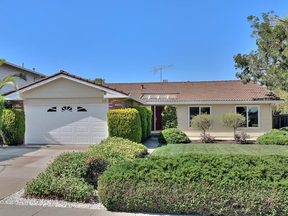 1st image of 973 Bermuda Ct