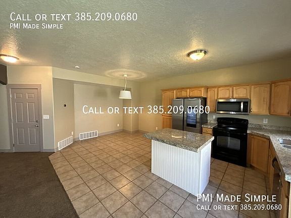 3rd image of 2636 N Elm Dr