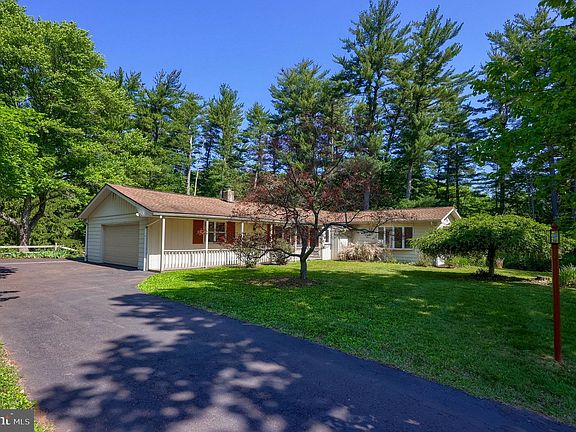 2nd image of 1421 Coldsprings Rd